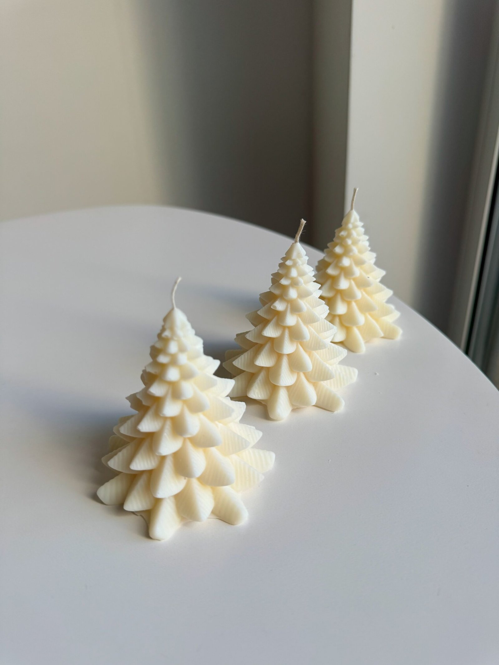 Świeca wolnostojąca w kształcie choinki