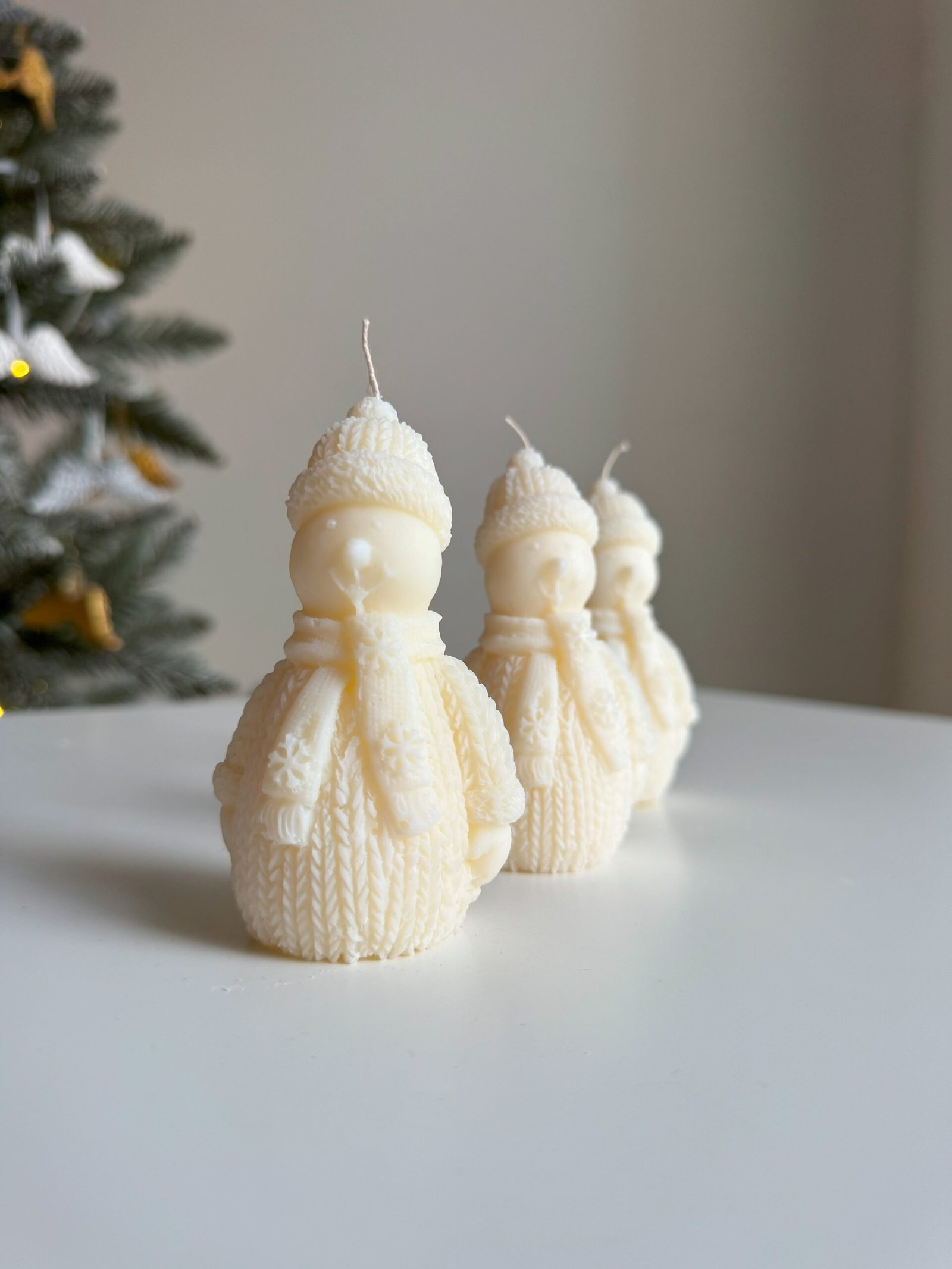 Świeca wolnostojąca w kształcie bałwanka - obrazek 2