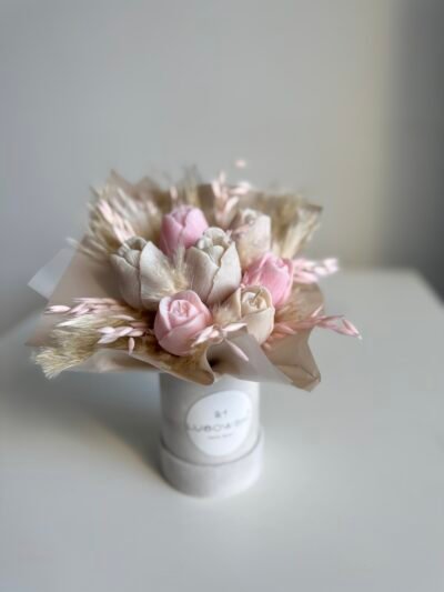 Ekskluzywny flower box z sojową świecą - Tulipany mini - obrazek 2