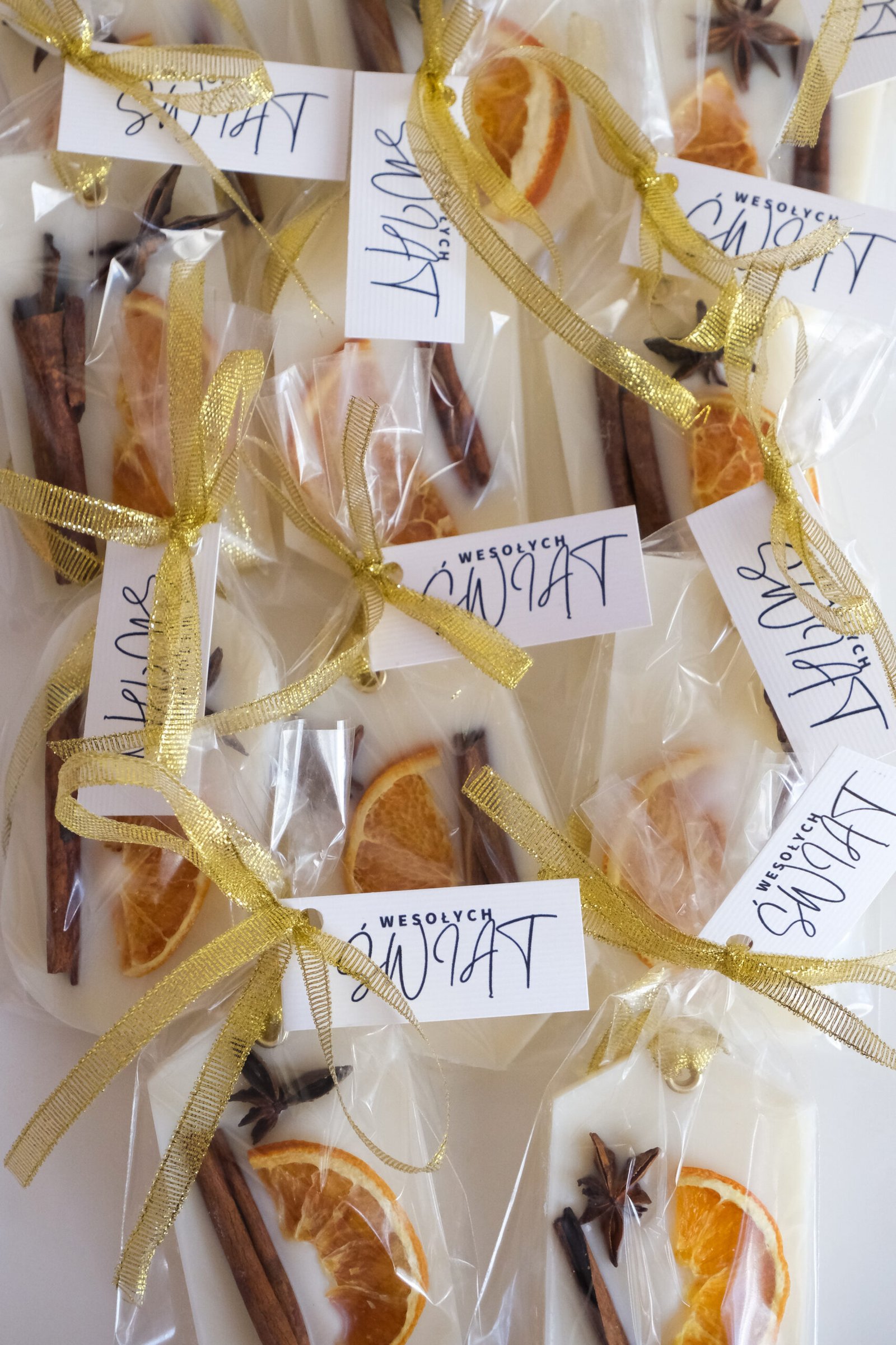 Świąteczne zestawy — propozycja prezentowa