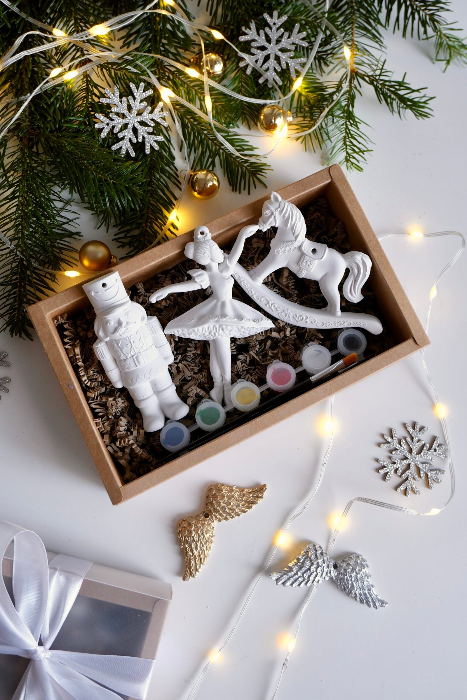 Zestaw z gipsu do malowania – ręcznie robione figurki świąteczne