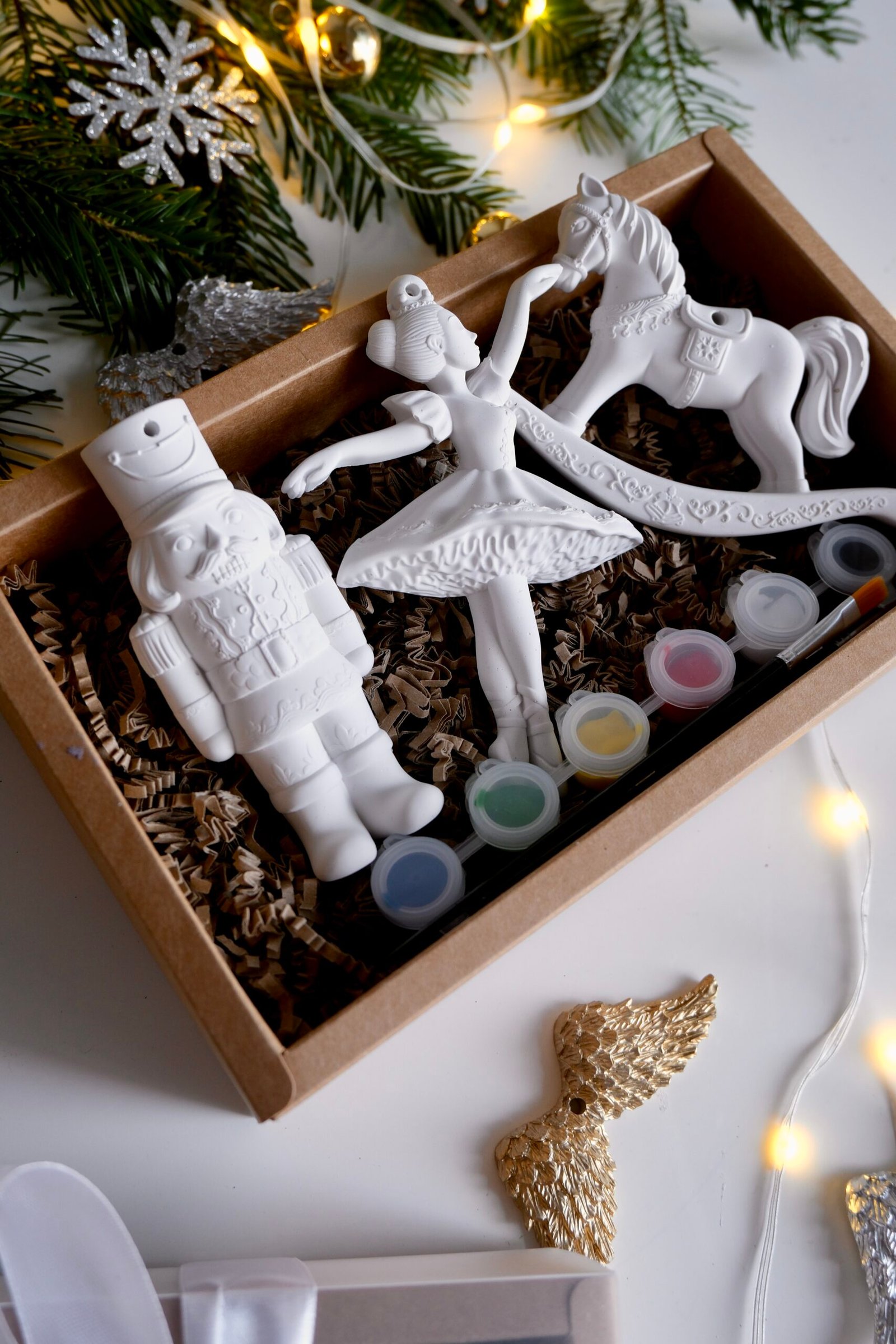 Zestaw z gipsu do malowania – ręcznie robione figurki świąteczne - obrazek 2