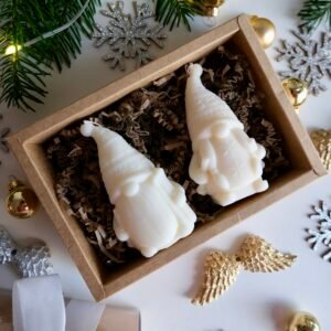 Eko Box Świąteczny – Zestaw Dwóch Świec Sojowych Skrzatów