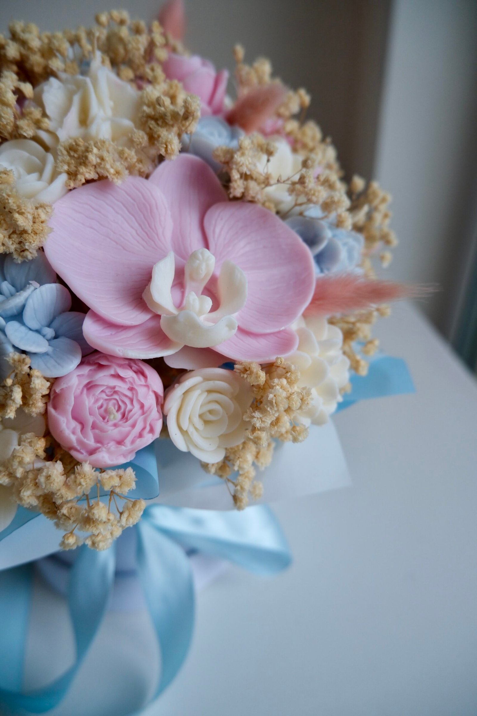 Flower Box z naturalnych świec – idealny prezent na dzień babci , dzień mamy - obrazek 3