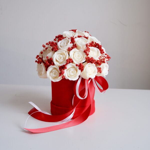 Elegancki Flower Box z Róż – Walentynkowy Prezent Premium