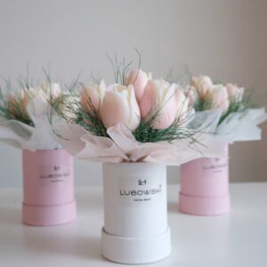 Ekskluzywny Bukiet Tulipanów ze Świec Sojowych – Flower Box