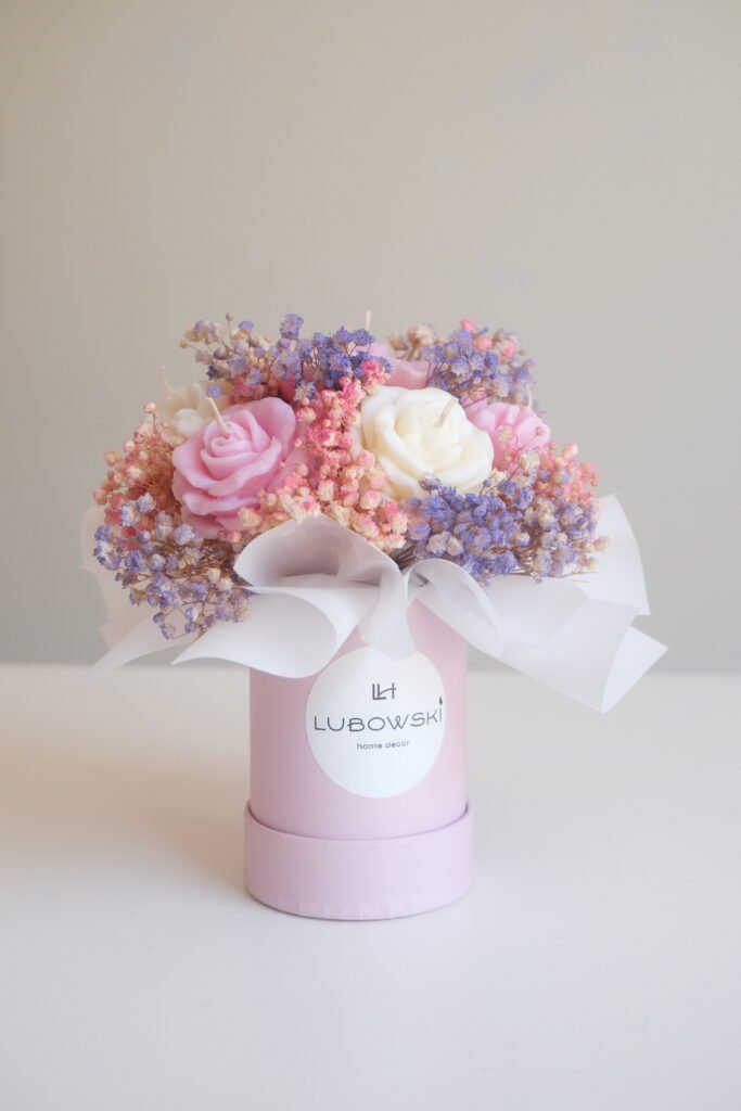 różowy mini flower box ze świec sojowych