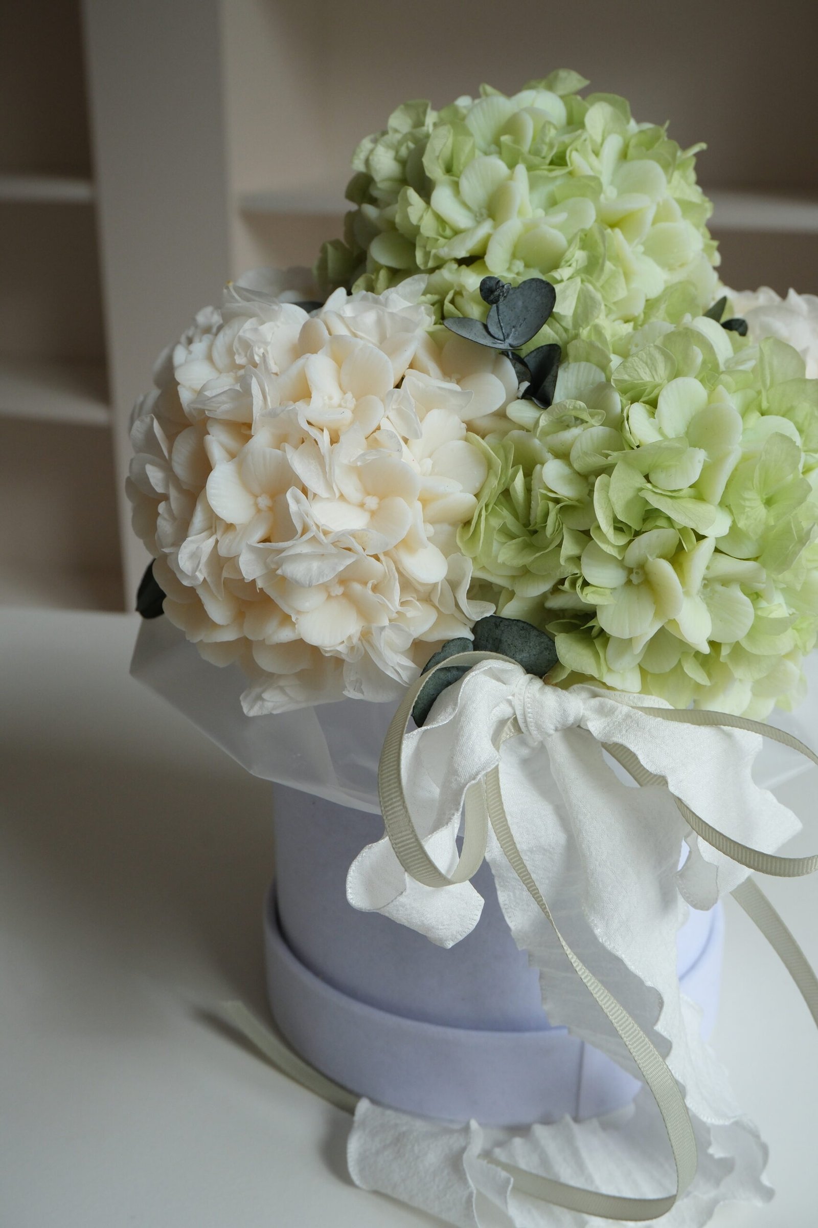 Flower box ze świec sojowych i stabilizowaną hortensją